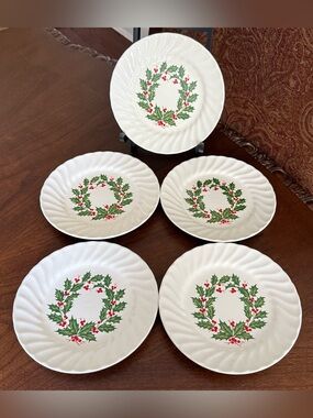 5 Vintage SCIO Holly Christmas Swirl Scalloped 6.25” Bread & Butter Plates